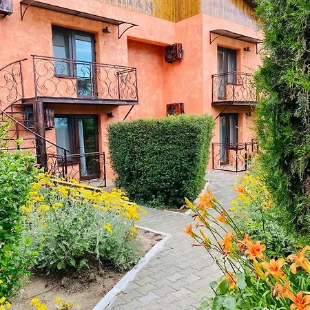 Hotel Art Village Boutique 3*